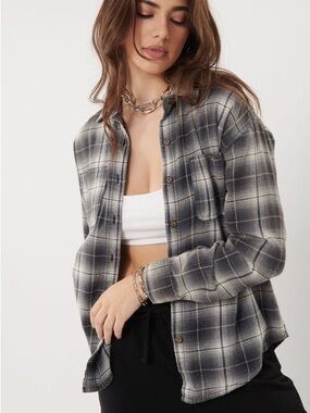 Women’s Garage Abby Plaid Shirt in Gray Blue